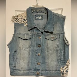 Reign sleeveless denim women’s jacket with lace. Size XL